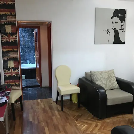 2 Bedrooms Apartman Bukarest